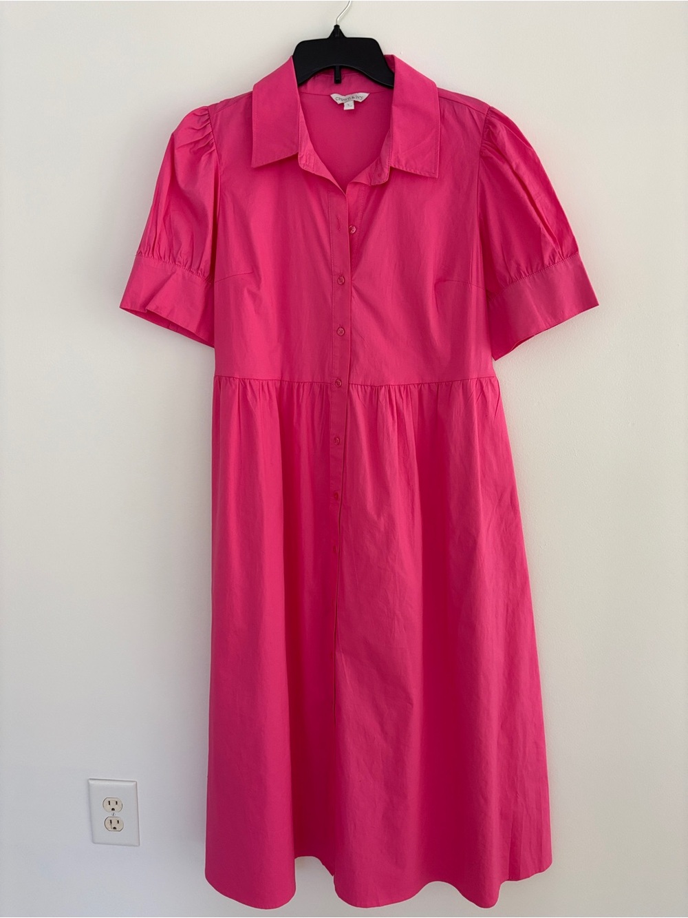 crown & ivy Hot Pink Puff-Sleeve Button-Front Dress